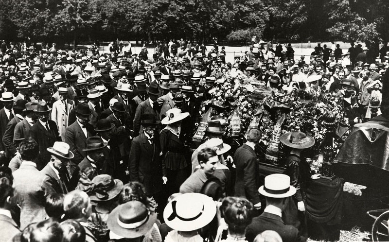 13 giugno 1919, funerali di Rosa Luxemburg